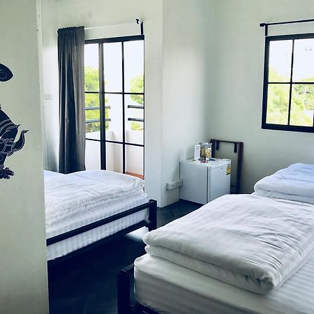 Niitra Hostel Ban Khlong Nang Li Ngoại thất bức ảnh